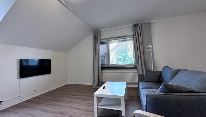 Newly renovated 1 bedroom apartment on topfloor, Älvsjö