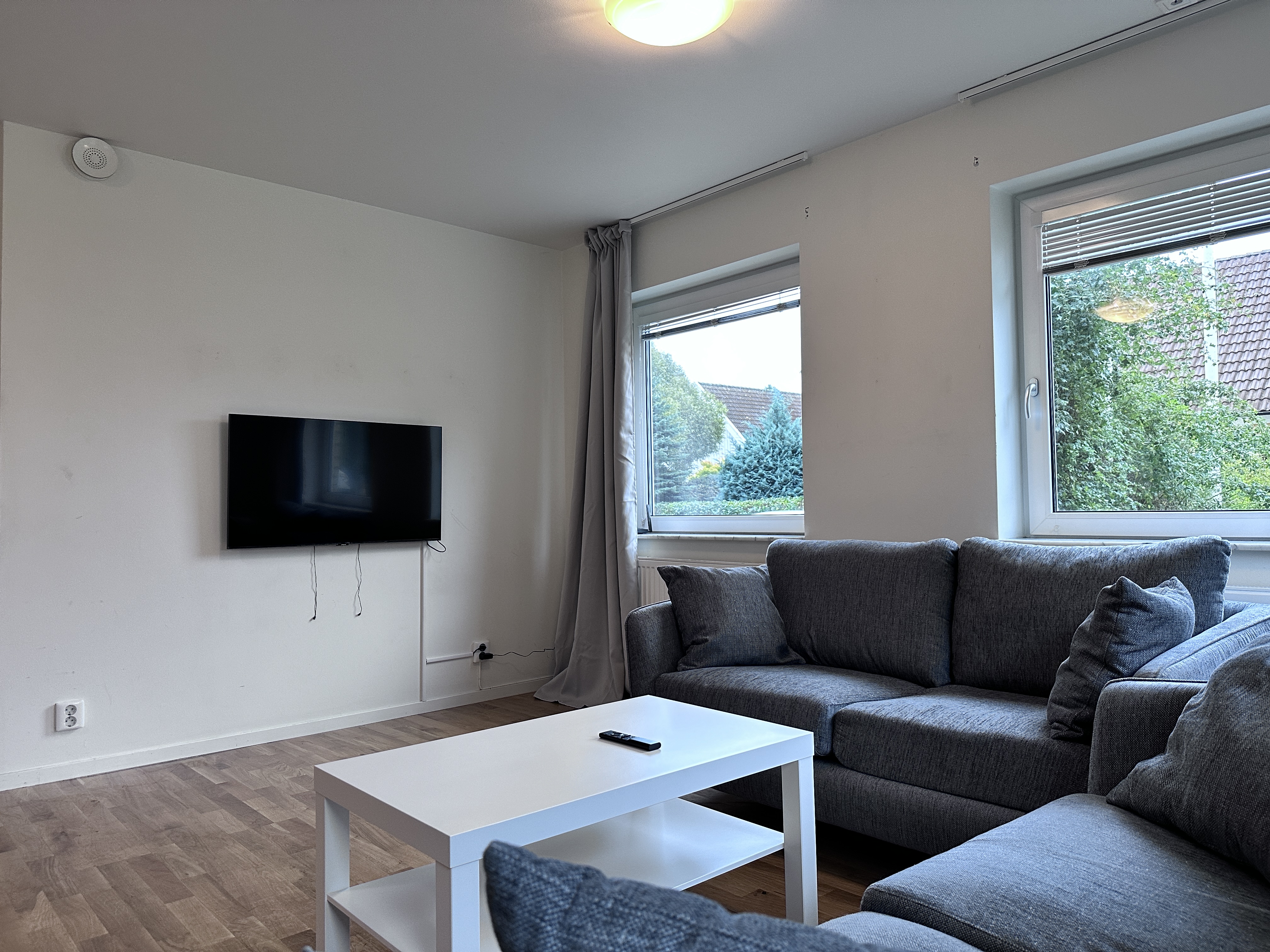 Modern 2-bedroom apartment in Älvsjö, Stockholm