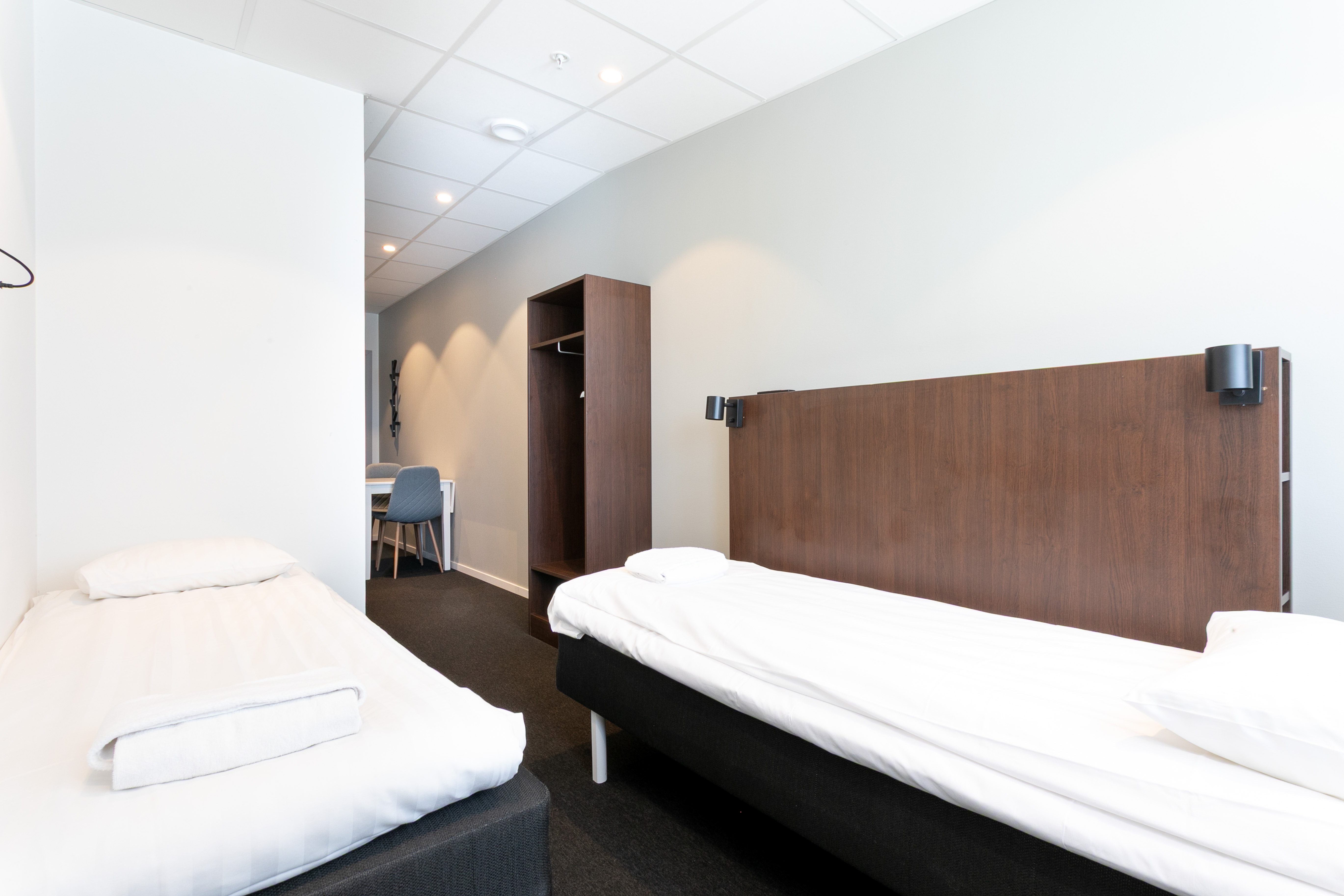 Beds Twin Studio ApartDirect Arlandastad.jpg